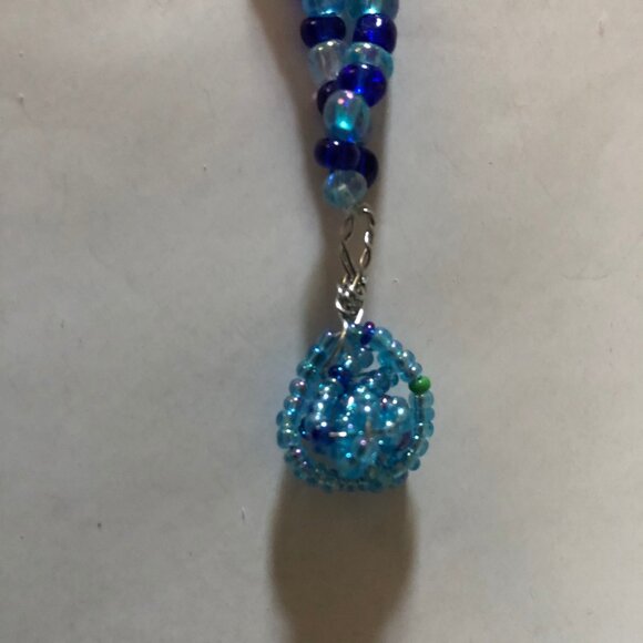 handmade hand beaded bead necklace 17" long - Picture 7 of 8